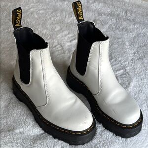 DR. MARTENS White Virginia Chelsea Boot Size 6